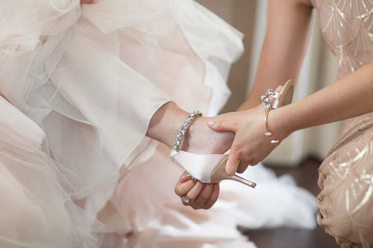 Lauren and Kyles wedding at Essex Golf and Country Club photographed by Jillian Wilhelm Photography