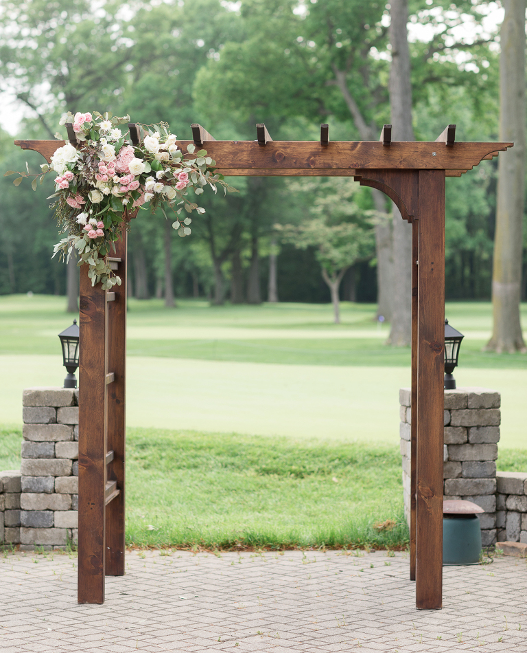 Lauren and Kyles wedding at Essex Golf and Country Club photographed by Jillian Wilhelm Photography