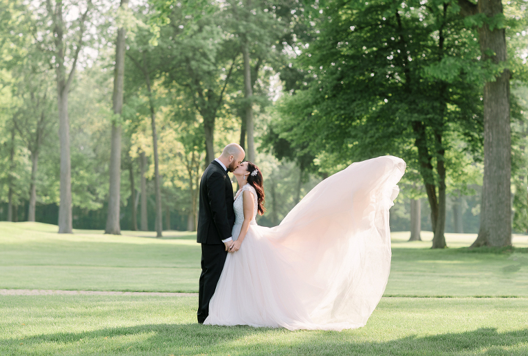 Lauren and Kyles wedding at Essex Golf and Country Club photographed by Jillian Wilhelm Photography
