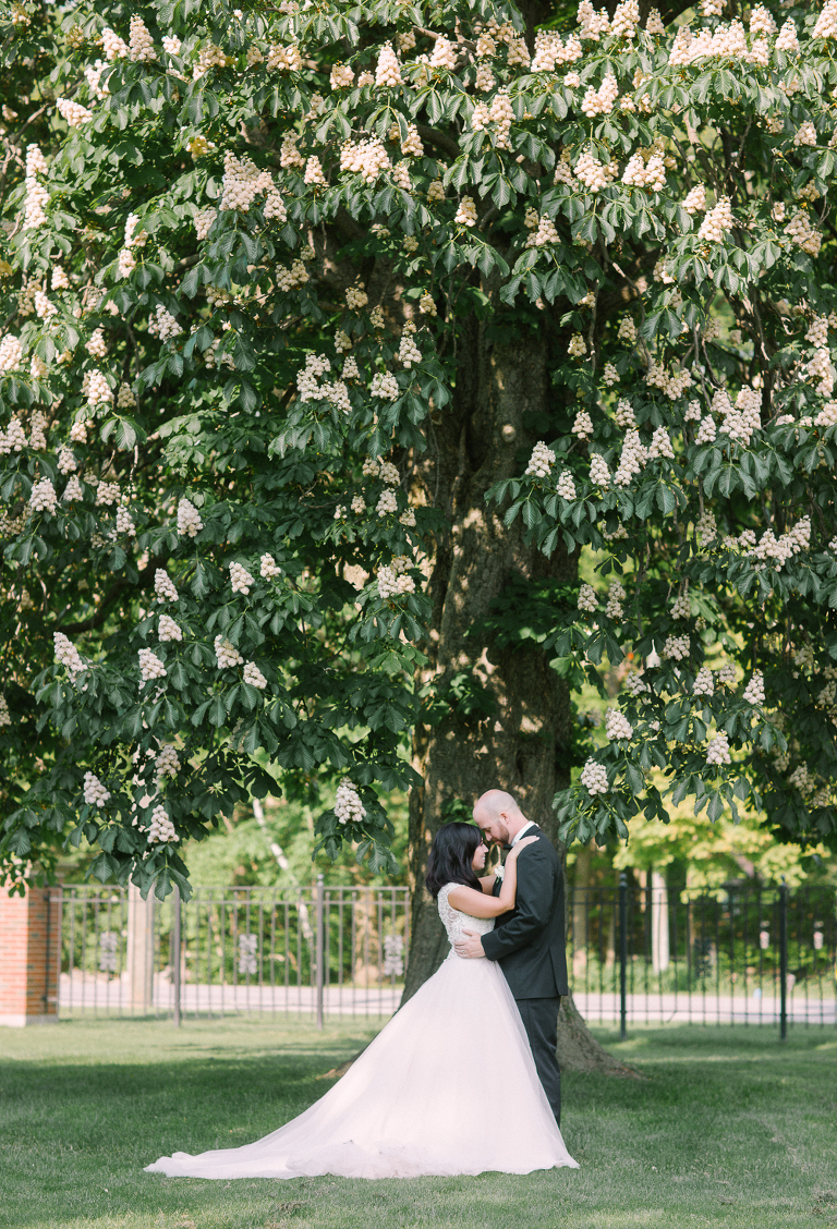 Lauren and Kyles wedding at Essex Golf and Country Club photographed by Jillian Wilhelm Photography