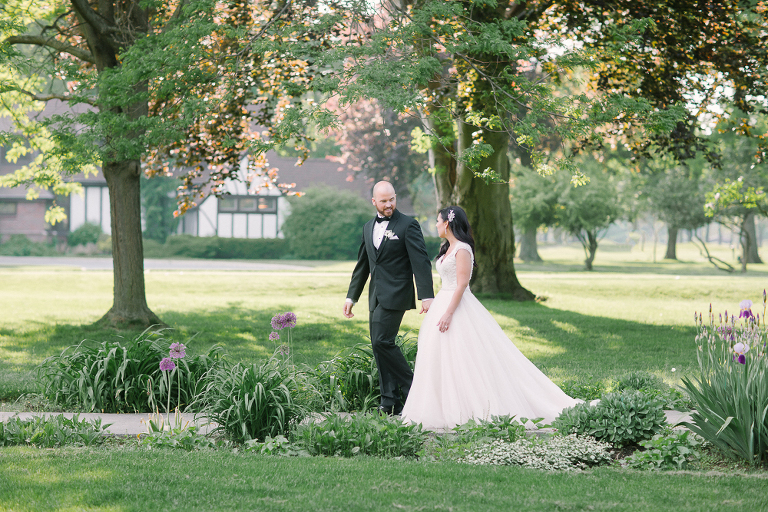 Lauren and Kyles wedding at Essex Golf and Country Club photographed by Jillian Wilhelm Photography