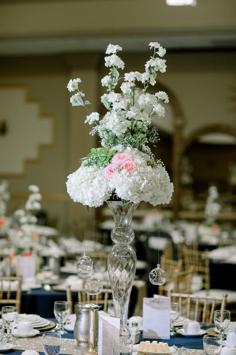 Miriam and Arnies wedding in windsor Ontario photographed by Jillian Wilhelm Photography