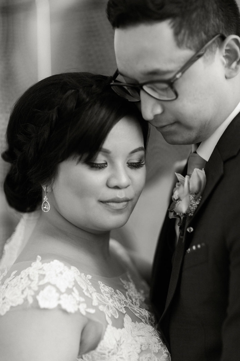 Miriam and Arnies wedding in windsor Ontario photographed by Jillian Wilhelm Photography