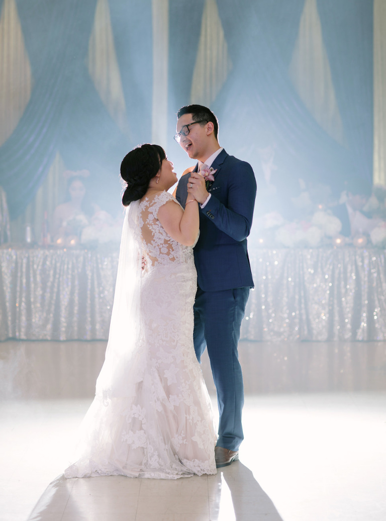 Miriam and Arnies wedding in windsor Ontario photographed by Jillian Wilhelm Photography