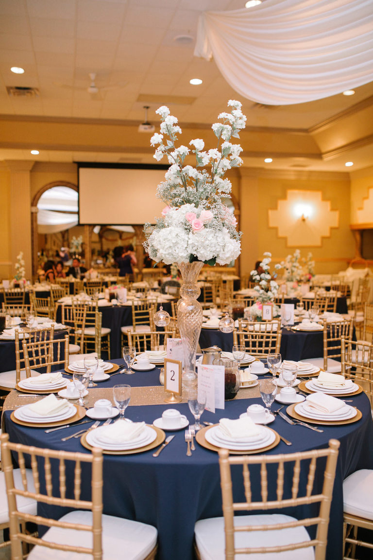 Miriam and Arnies wedding in windsor Ontario photographed by Jillian Wilhelm Photography