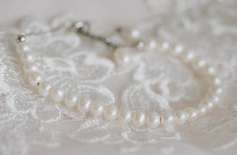 Deanna and Matts Wedding photographed by Jillian Wilhelm of Jillian Wilhelm Photography in Windosr Ontario at the Caboto CLub