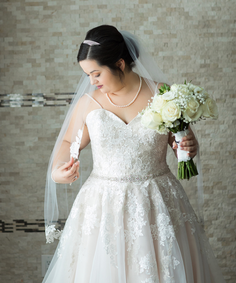 Deanna and Matts Wedding photographed by Jillian Wilhelm of Jillian Wilhelm Photography in Windosr Ontario at the Caboto CLub