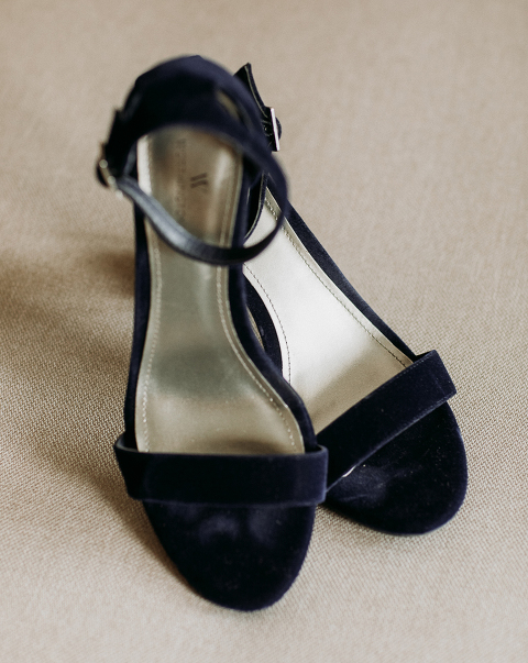 Deanna and Matts Wedding photographed by Jillian Wilhelm of Jillian Wilhelm Photography in Windosr Ontario at the Caboto CLub