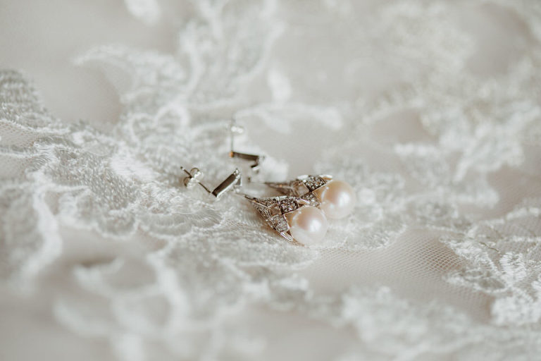 Amanda and Kevin's wedding in Windsor Ontario at Sprucewood winery detail photographs bridal