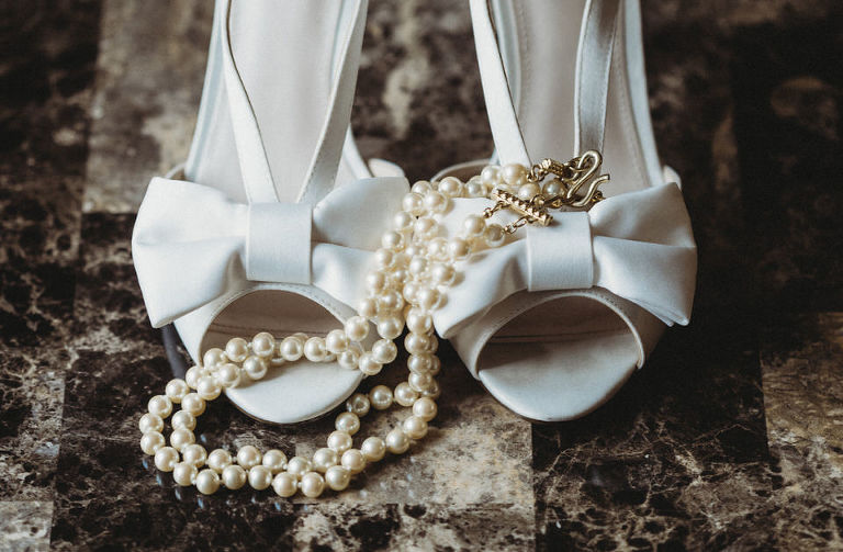 Amanda and Kevin's wedding in Windsor Ontario at Sprucewood winery detail photographs bridal