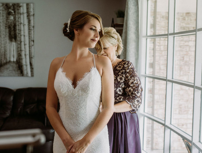 Jake and Calie's wedding in Windsor Ontario photographed by Jillian Wilhelm Photography at Fogolar Club and JP Wisers