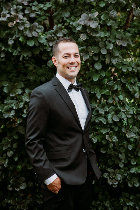 Jake and Calie's wedding in Windsor Ontario photographed by Jillian Wilhelm Photography at Fogolar Club and JP Wisers