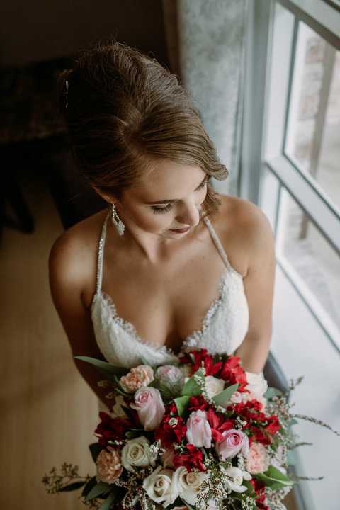 Jake and Calie's wedding in Windsor Ontario photographed by Jillian Wilhelm Photography at Fogolar Club and JP Wisers