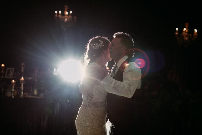 Jen and Aarons wedding in Windsor Ontario photographed by Jillian Wilhelm of Jillian Wilhelm Photography. Jillian Wihelm Photography is a full service studio serving southwest ontario and destinations around the world.