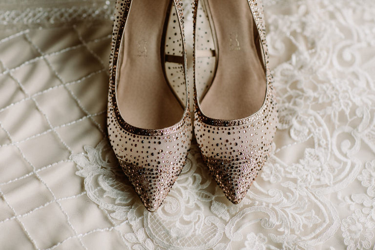 Jen and Aarons wedding in Windsor Ontario photographed by Jillian Wilhelm of Jillian Wilhelm Photography. Jillian Wihelm Photography is a full service studio serving southwest ontario and destinations around the world.