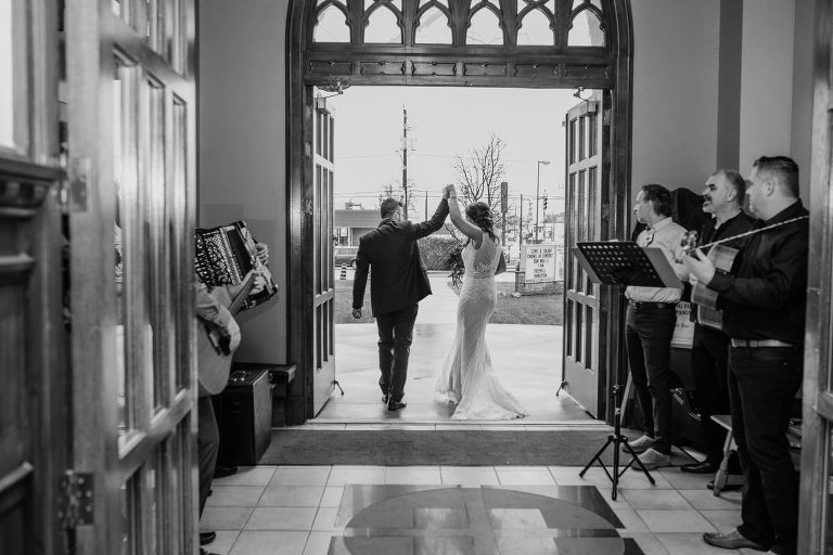 Jen and Aarons wedding in Windsor Ontario photographed by Jillian Wilhelm of Jillian Wilhelm Photography.  Jillian Wihelm Photography is a full service studio serving southwest ontario and destinations around the world.