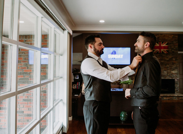 Jen and Aarons wedding in Windsor Ontario photographed by Jillian Wilhelm of Jillian Wilhelm Photography. Jillian Wihelm Photography is a full service studio serving southwest ontario and destinations around the world.