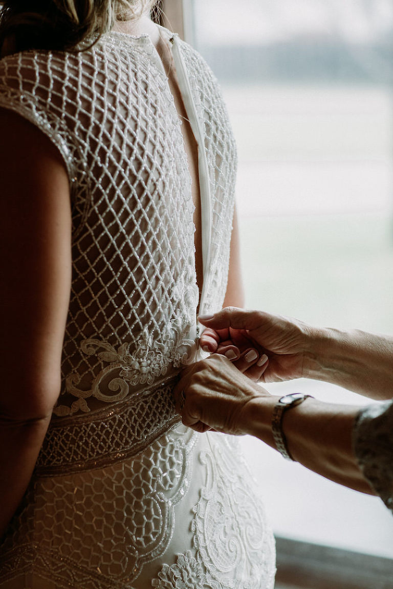 Jen and Aarons wedding in Windsor Ontario photographed by Jillian Wilhelm of Jillian Wilhelm Photography. Jillian Wihelm Photography is a full service studio serving southwest ontario and destinations around the world.