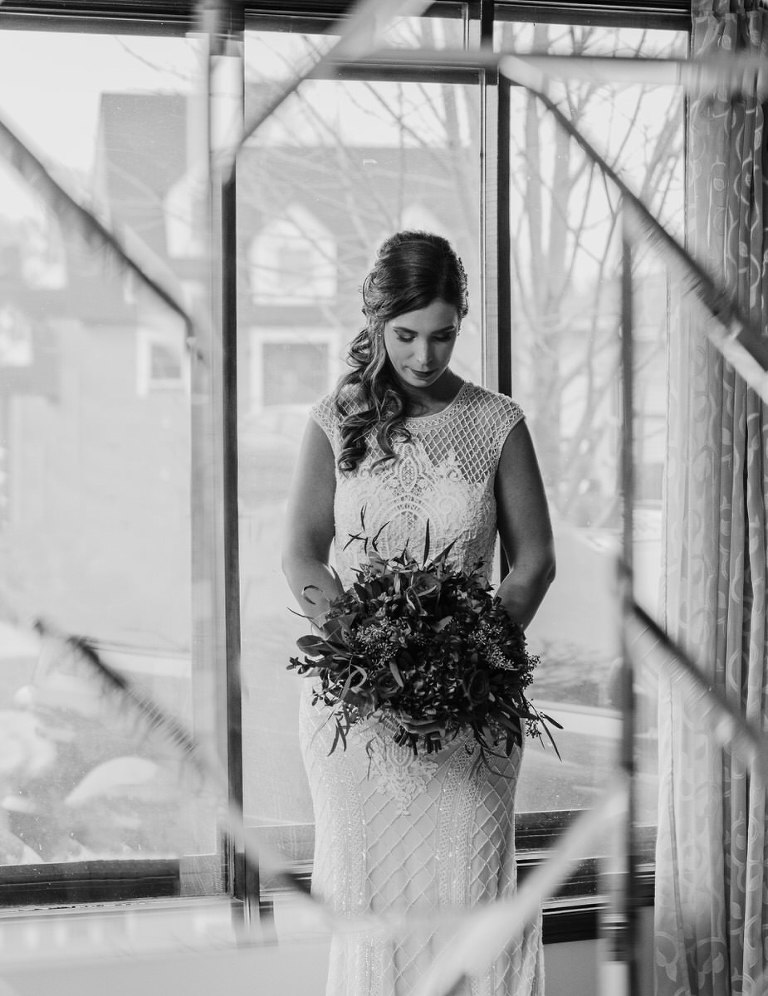 Jen and Aarons wedding in Windsor Ontario photographed by Jillian Wilhelm of Jillian Wilhelm Photography. Jillian Wihelm Photography is a full service studio serving southwest ontario and destinations around the world.