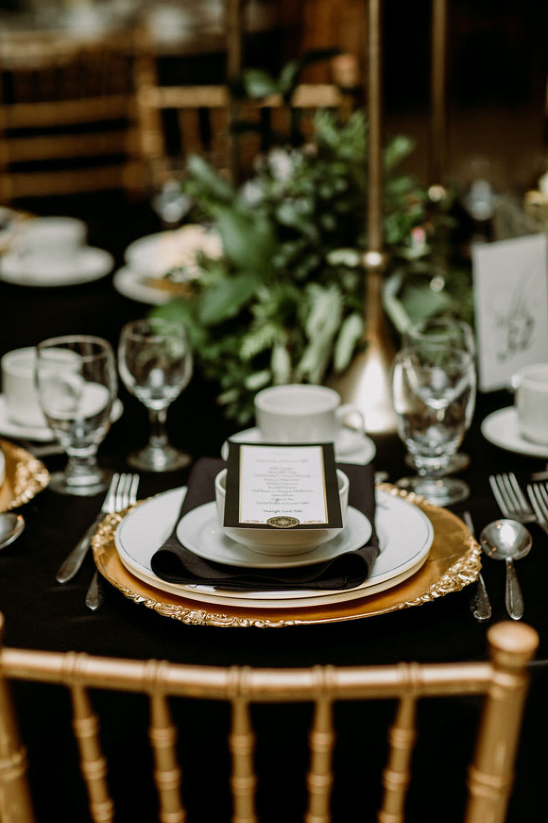 Jen and Aarons wedding in Windsor Ontario photographed by Jillian Wilhelm of Jillian Wilhelm Photography. Jillian Wihelm Photography is a full service studio serving southwest ontario and destinations around the world.