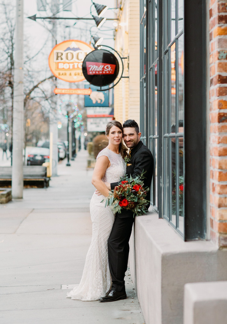 Jen and Aarons wedding in Windsor Ontario photographed by Jillian Wilhelm of Jillian Wilhelm Photography.  Jillian Wihelm Photography is a full service studio serving southwest ontario and destinations around the world.