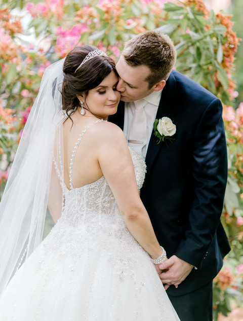 Melissa and Keiths wedding in Windsor Ontario at the Caboto Club photographed by Jillian Wilhelm of Jillian Wilhelm Photography, windsor wedding photographer.