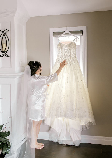 Melissa and Keiths wedding in Windsor Ontario at the Caboto Club photographed by Jillian Wilhelm of Jillian Wilhelm Photography, windsor wedding photographer.