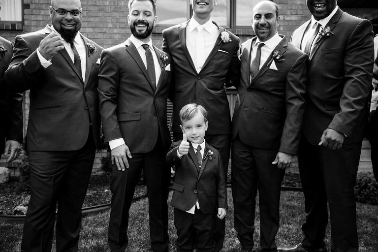 Windsor Caboto Club Wedding Photographed by Jillian wilhelm Photography. Lisa and Robs windsor ontario wedding 