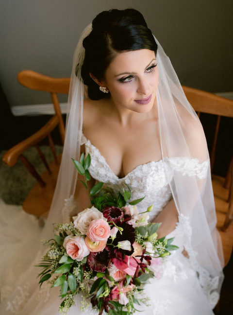 Windsor Caboto Club Wedding Photographed by Jillian wilhelm Photography. Lisa and Robs windsor ontario wedding 