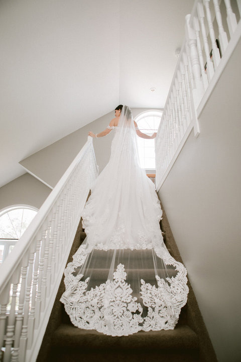 Windsor Caboto Club Wedding Photographed by Jillian wilhelm Photography. Lisa and Robs windsor ontario wedding 