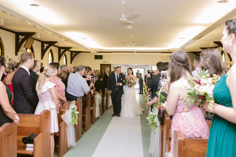 Windsor Caboto Club Wedding Photographed by Jillian wilhelm Photography. Lisa and Robs windsor ontario wedding 