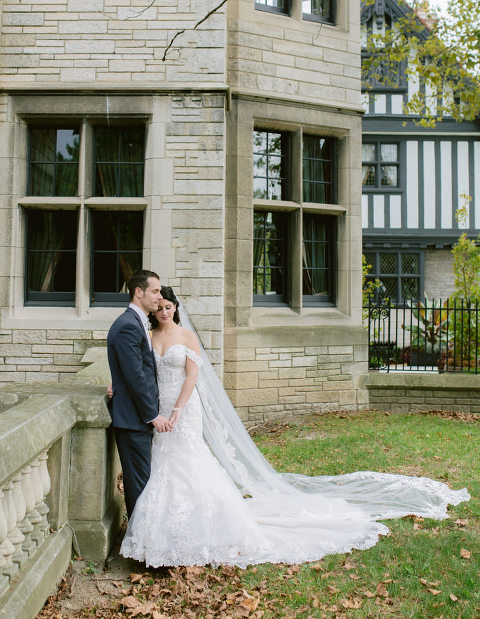 Windsor Caboto Club Wedding Photographed by Jillian wilhelm Photography. Lisa and Robs windsor ontario wedding 