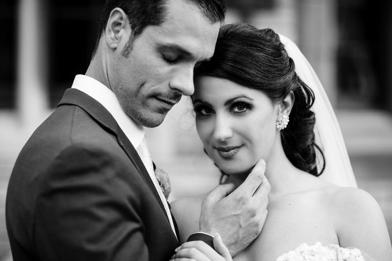 Windsor Caboto Club Wedding Photographed by Jillian wilhelm Photography. Lisa and Robs windsor ontario wedding 