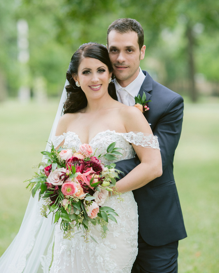 Windsor Caboto Club Wedding Photographed by Jillian wilhelm Photography. Lisa and Robs windsor ontario wedding 