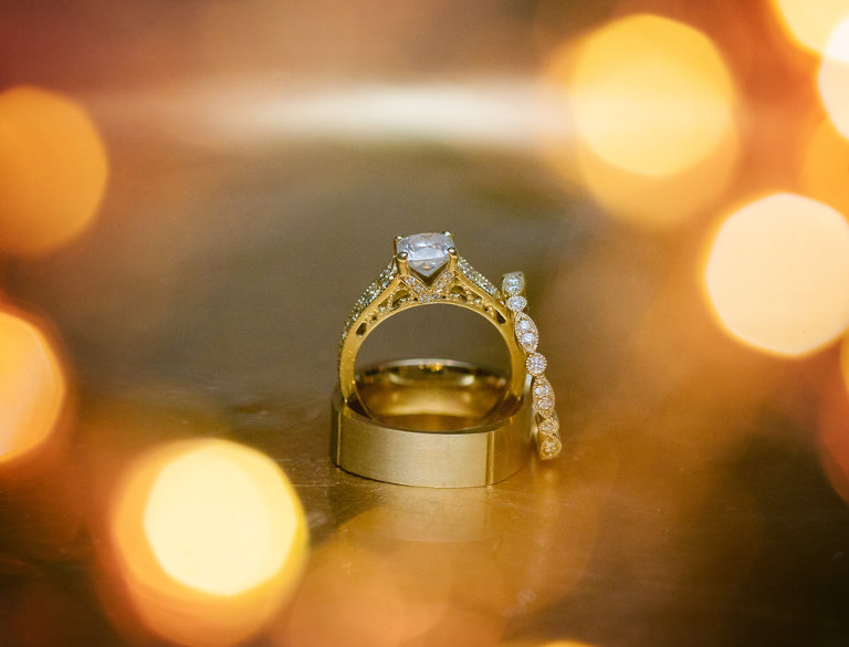 Windsor Caboto Club Wedding Photographed by Jillian wilhelm Photography. Lisa and Robs windsor ontario wedding 