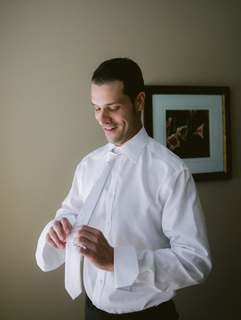 Windsor Caboto Club Wedding Photographed by Jillian wilhelm Photography. Lisa and Robs windsor ontario wedding 