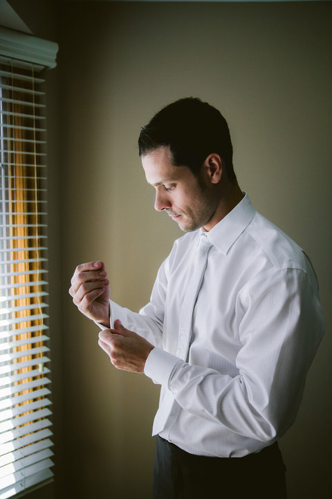 Windsor Caboto Club Wedding Photographed by Jillian wilhelm Photography. Lisa and Robs windsor ontario wedding 