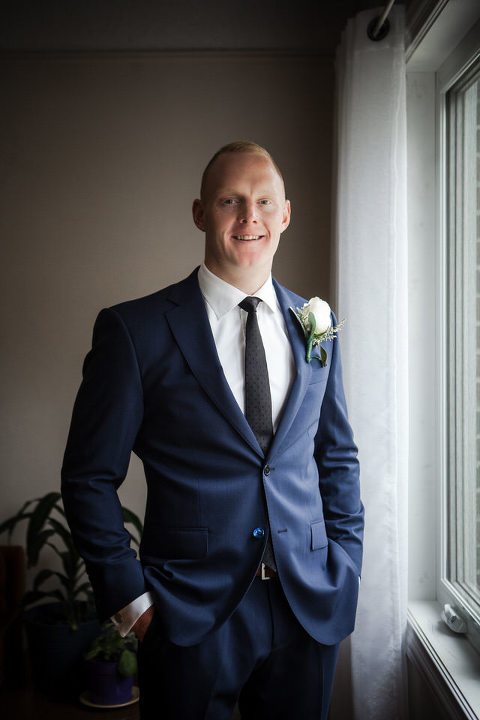 Ambassador Golf Club wedding photographed by Jillian Wilhelm Photography in Windsor Ontario. 