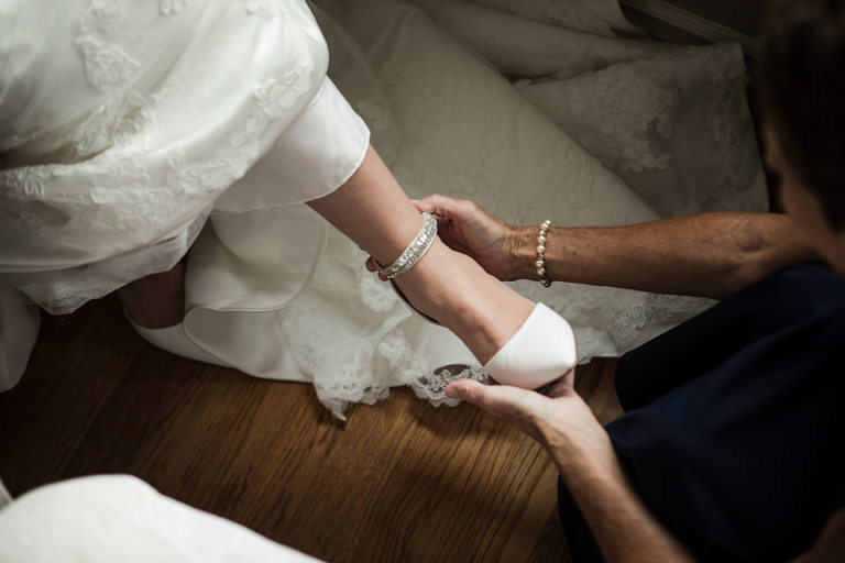 Ambassador Golf Club wedding photographed by Jillian Wilhelm Photography in Windsor Ontario. 